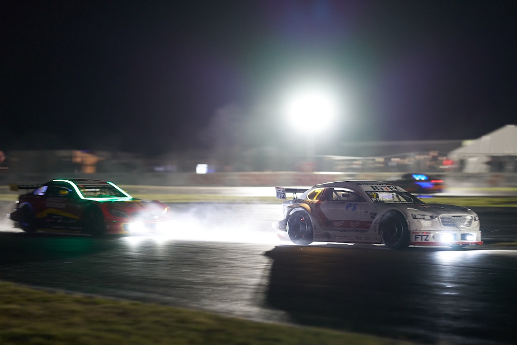 Fra en startposition som nummer 12 fik Simon Seiersen indhentet den førende i finalen, Casper Pilgaard.
(Foto: Stumpphoto)